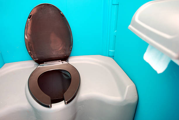 Portable Toilet Options We Offer in Terre Du Lac, MO